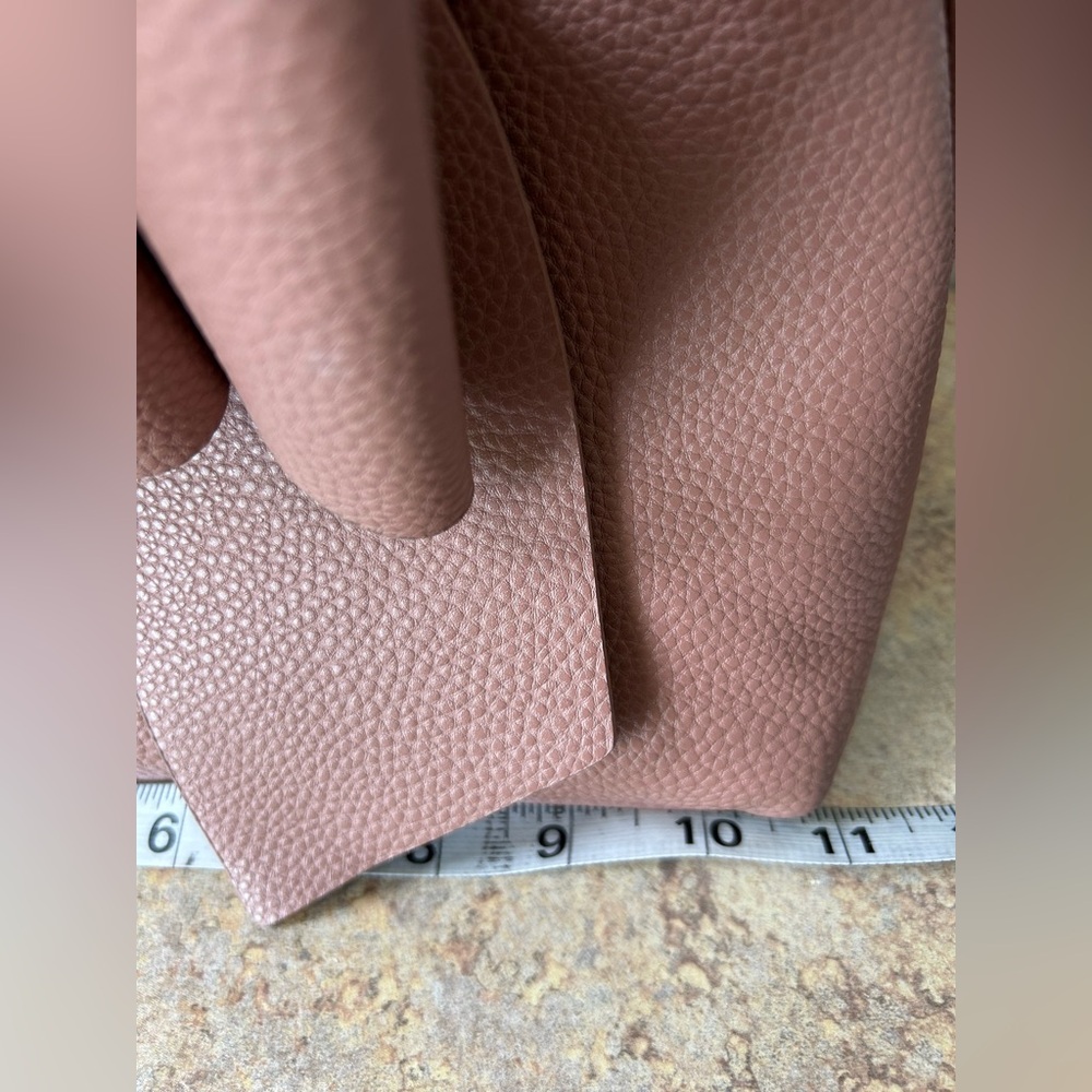 Crossi Dusty Rose Vegan Pebbled Leather Like new condition - Picture 10 of 12